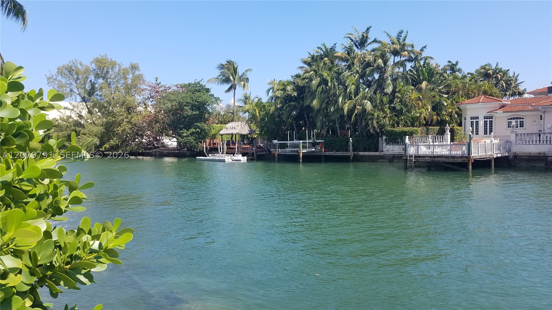 3921 N Meridian Ave Miami Beach, FL 33140