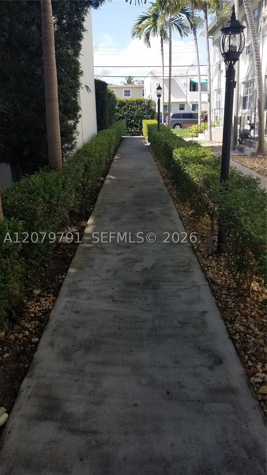 3921 N Meridian Ave Miami Beach, FL 33140