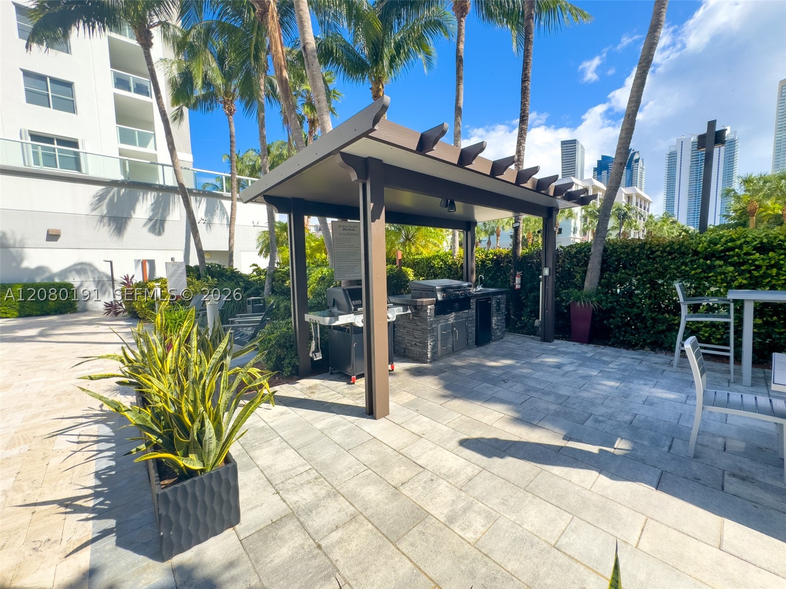 17050 W Bay Rd #405 Sunny Isles Beach, FL 33160