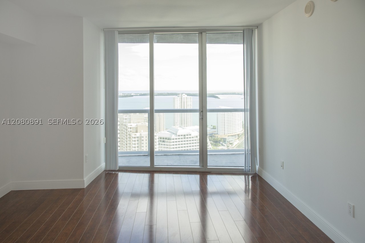 image Icon Brickell I14