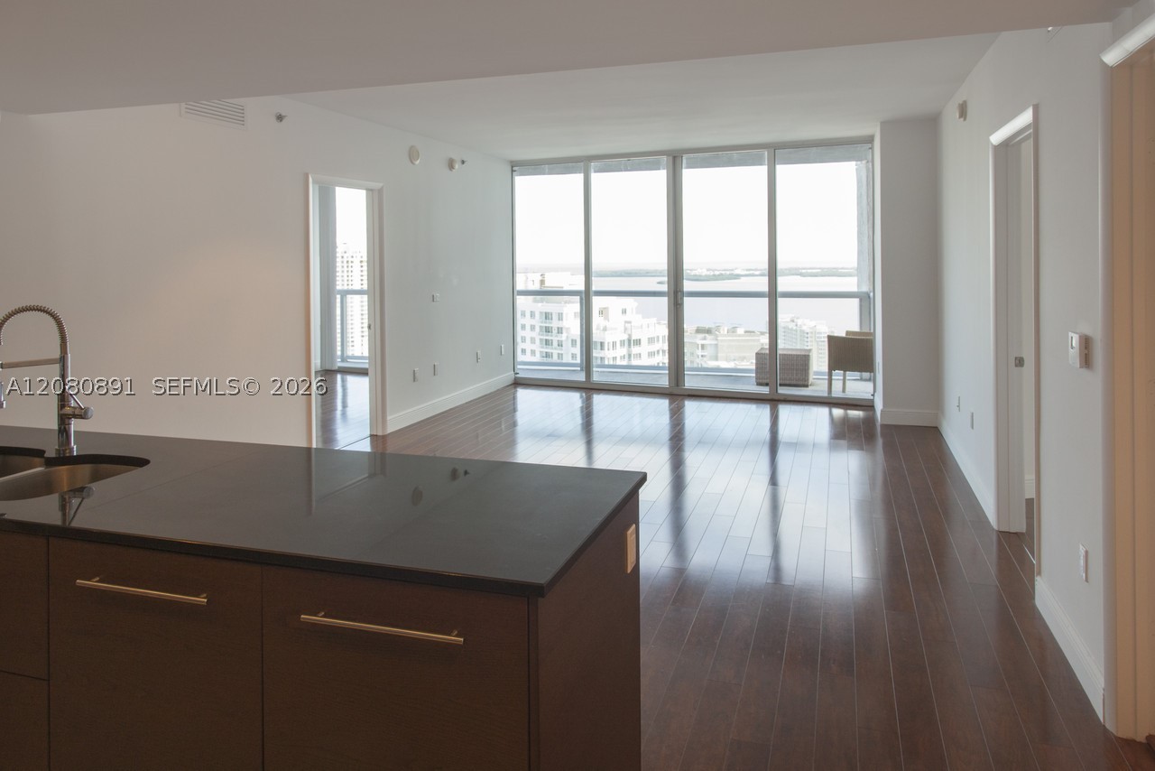 image Icon Brickell I2