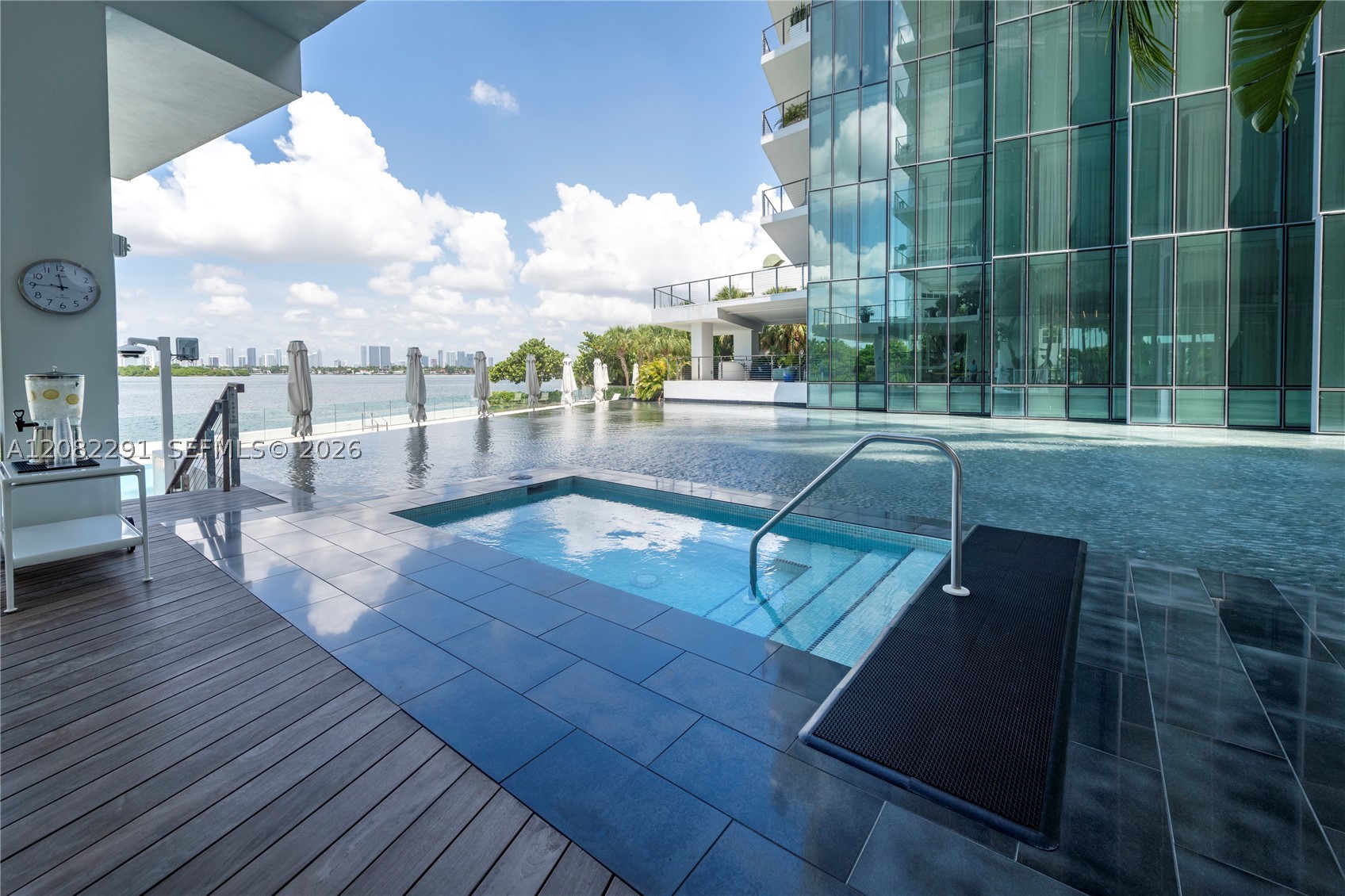 image Monad Terrace24