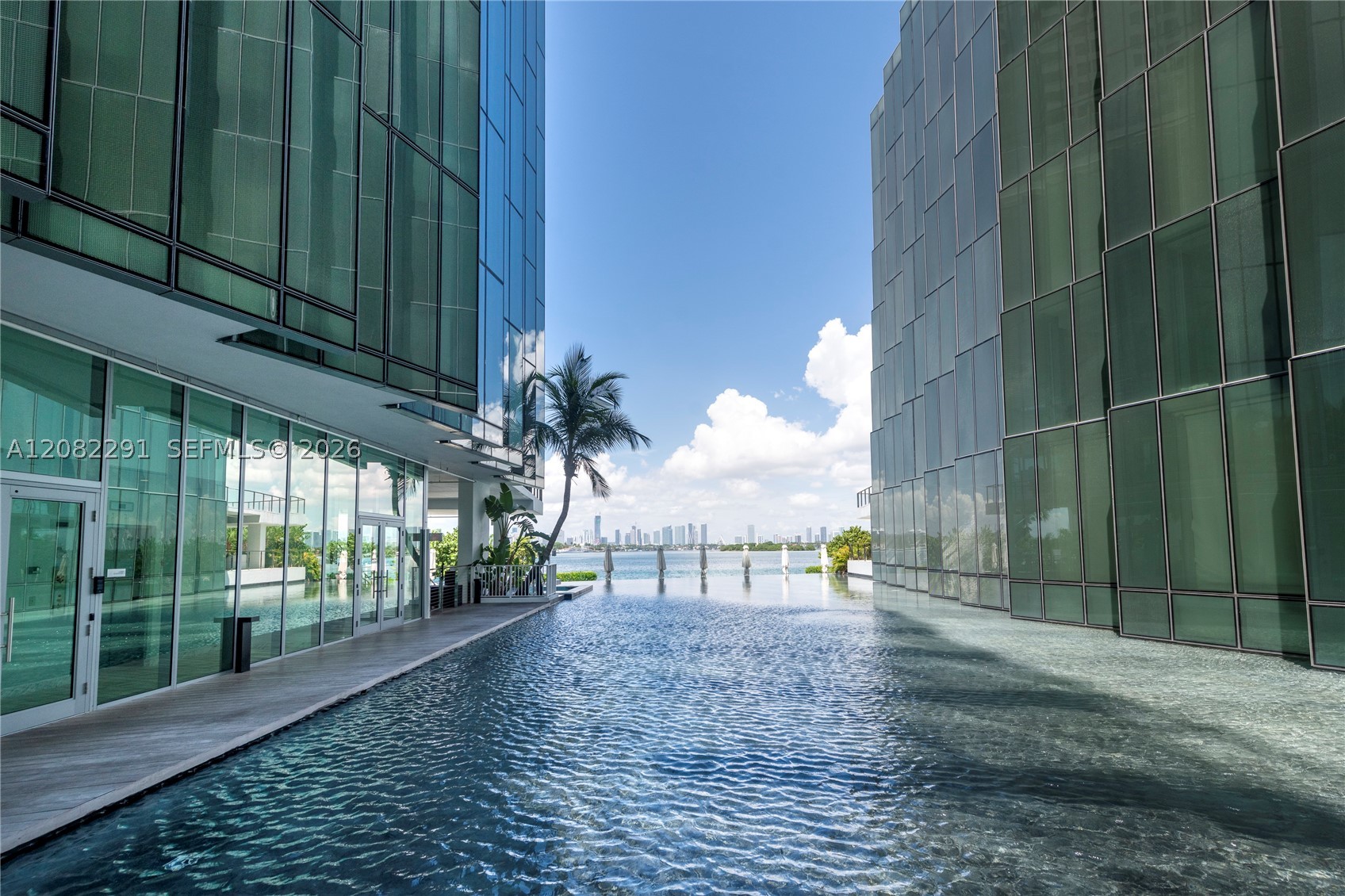 image Monad Terrace32