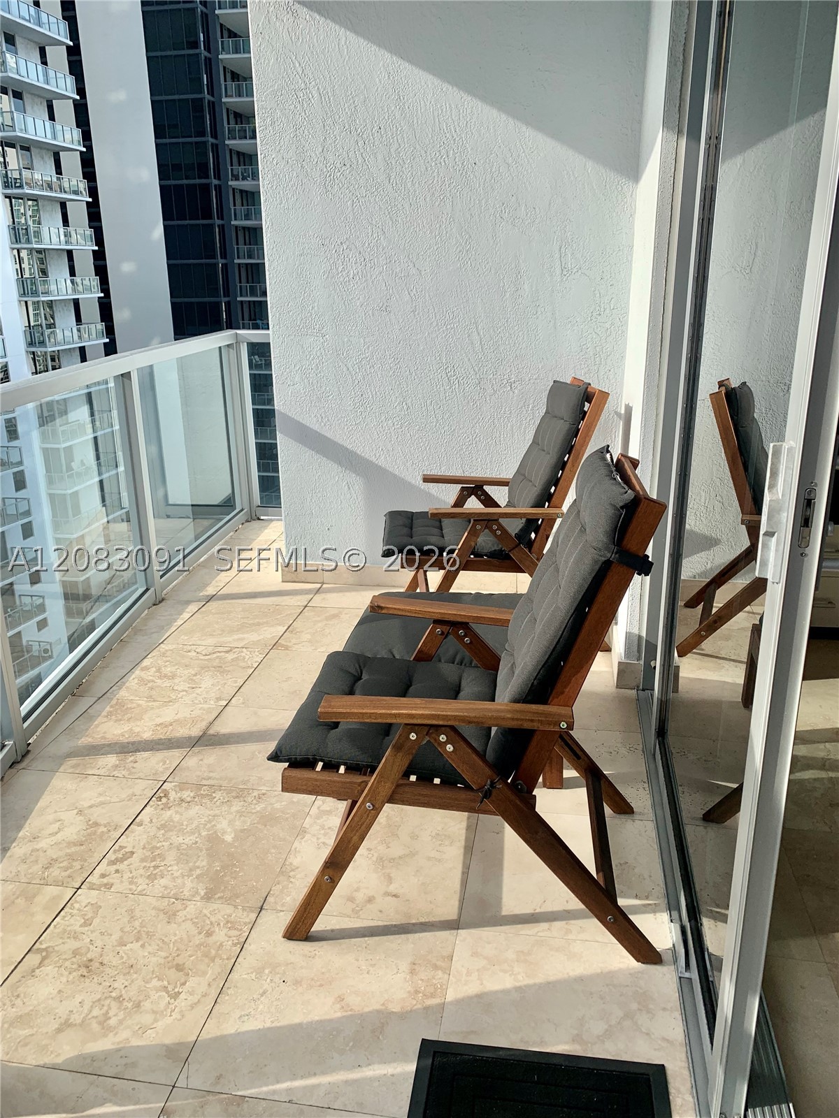 image 1060 Brickell - 10602