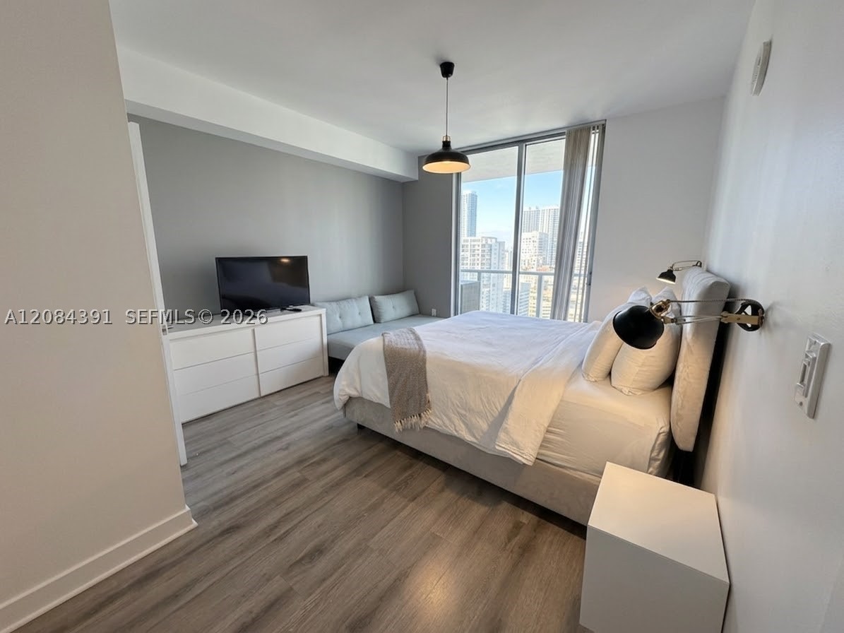 image Axis on Brickell South4