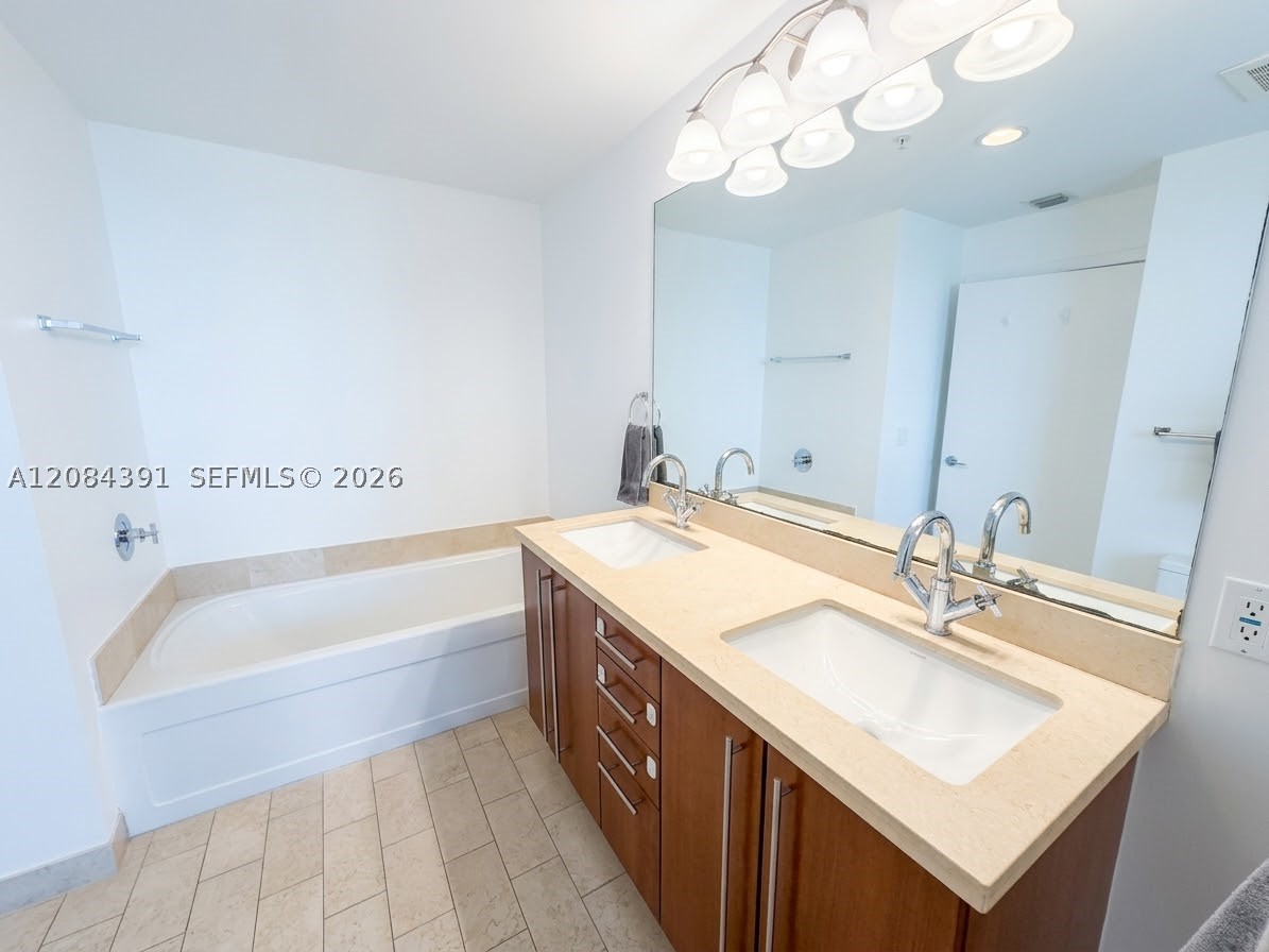 image Axis on Brickell South5