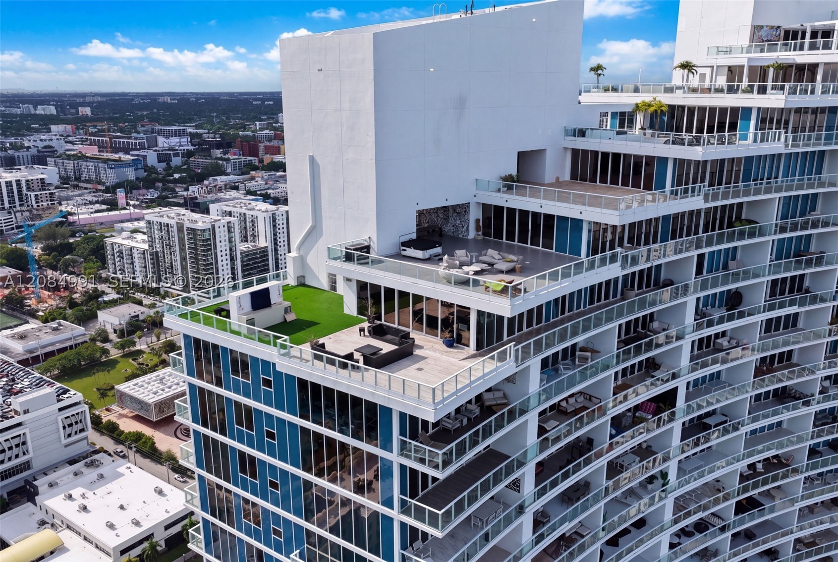 2020 N Bayshore Dr #3708 Miami, FL 33137