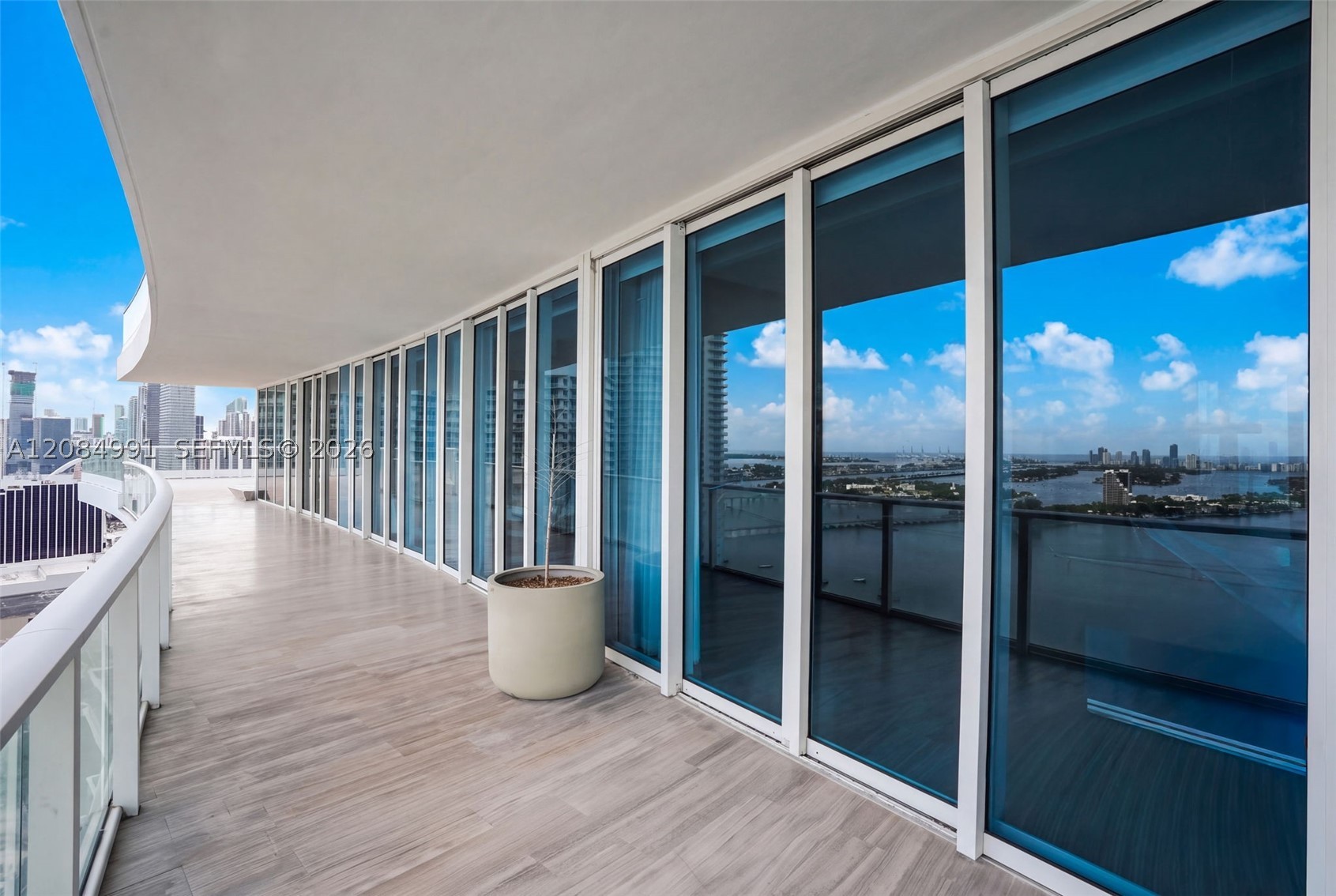 2020 N Bayshore Dr #3708 Miami, FL 33137