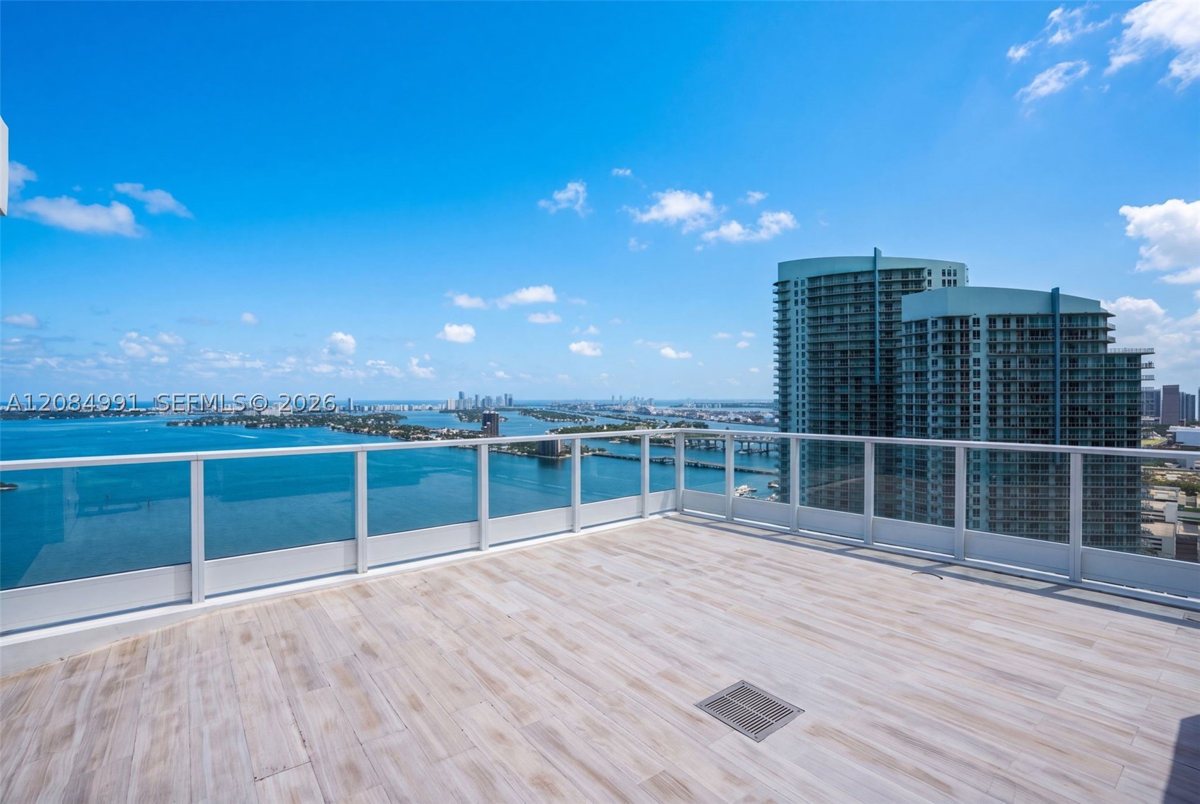 2020 N Bayshore Dr #3708 Miami, FL 33137