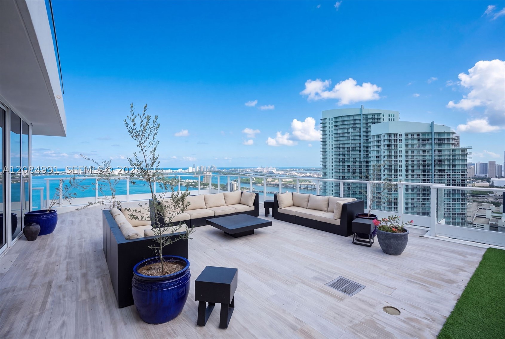 2020 N Bayshore Dr #3708 Miami, FL 33137
