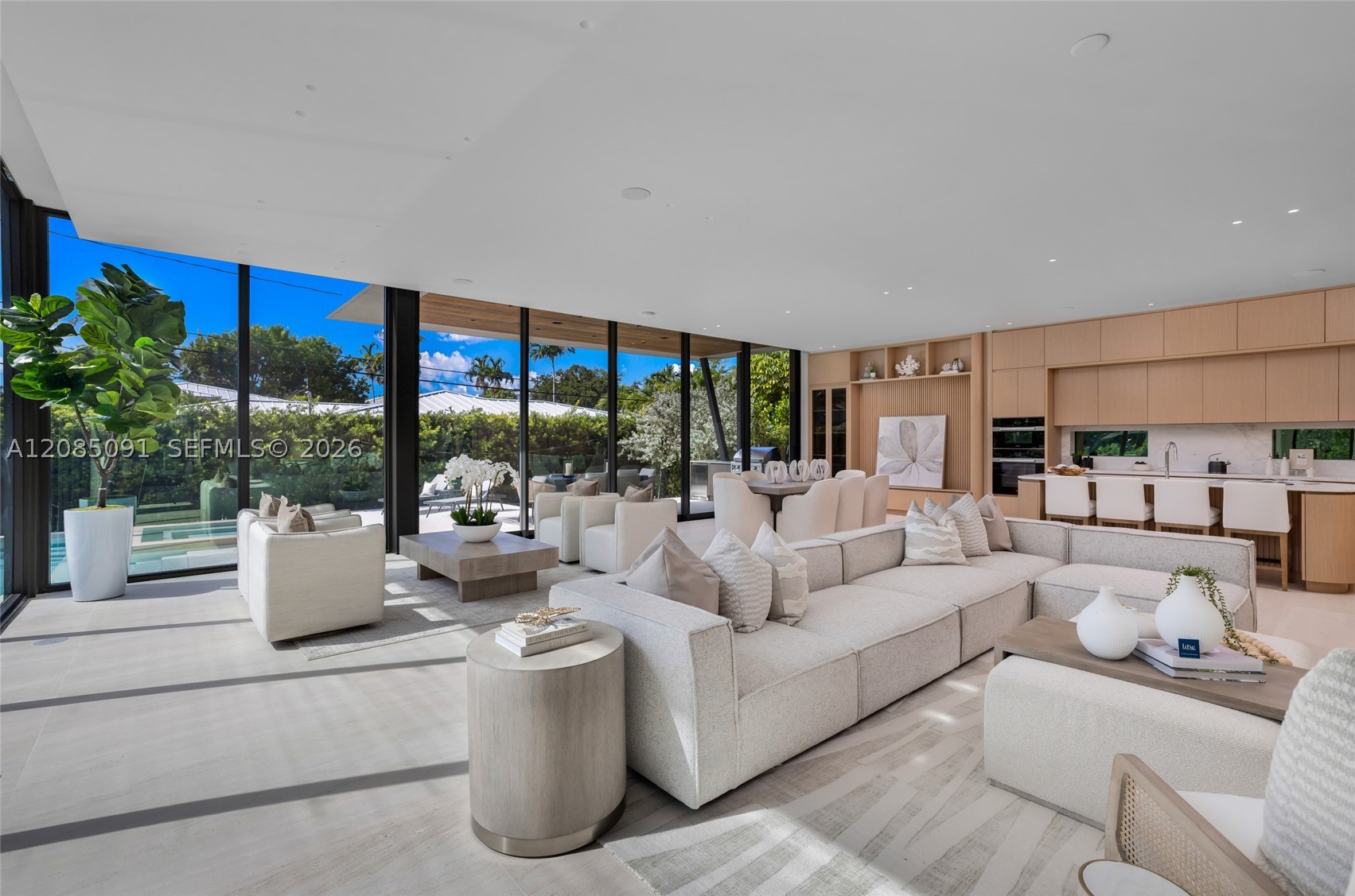 4940 Cherokee Ave Miami Beach, FL 33140