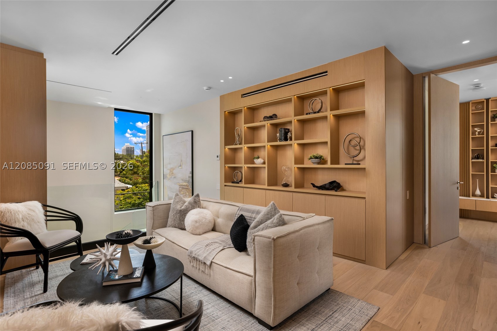 4940 Cherokee Ave Miami Beach, FL 33140