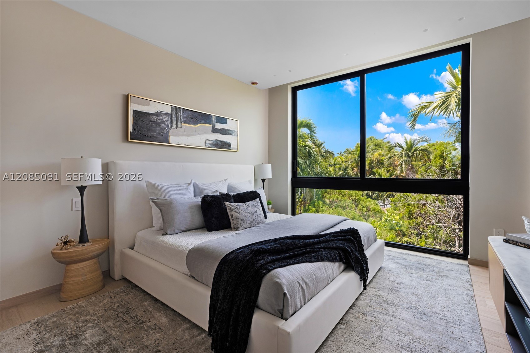 4940 Cherokee Ave Miami Beach, FL 33140