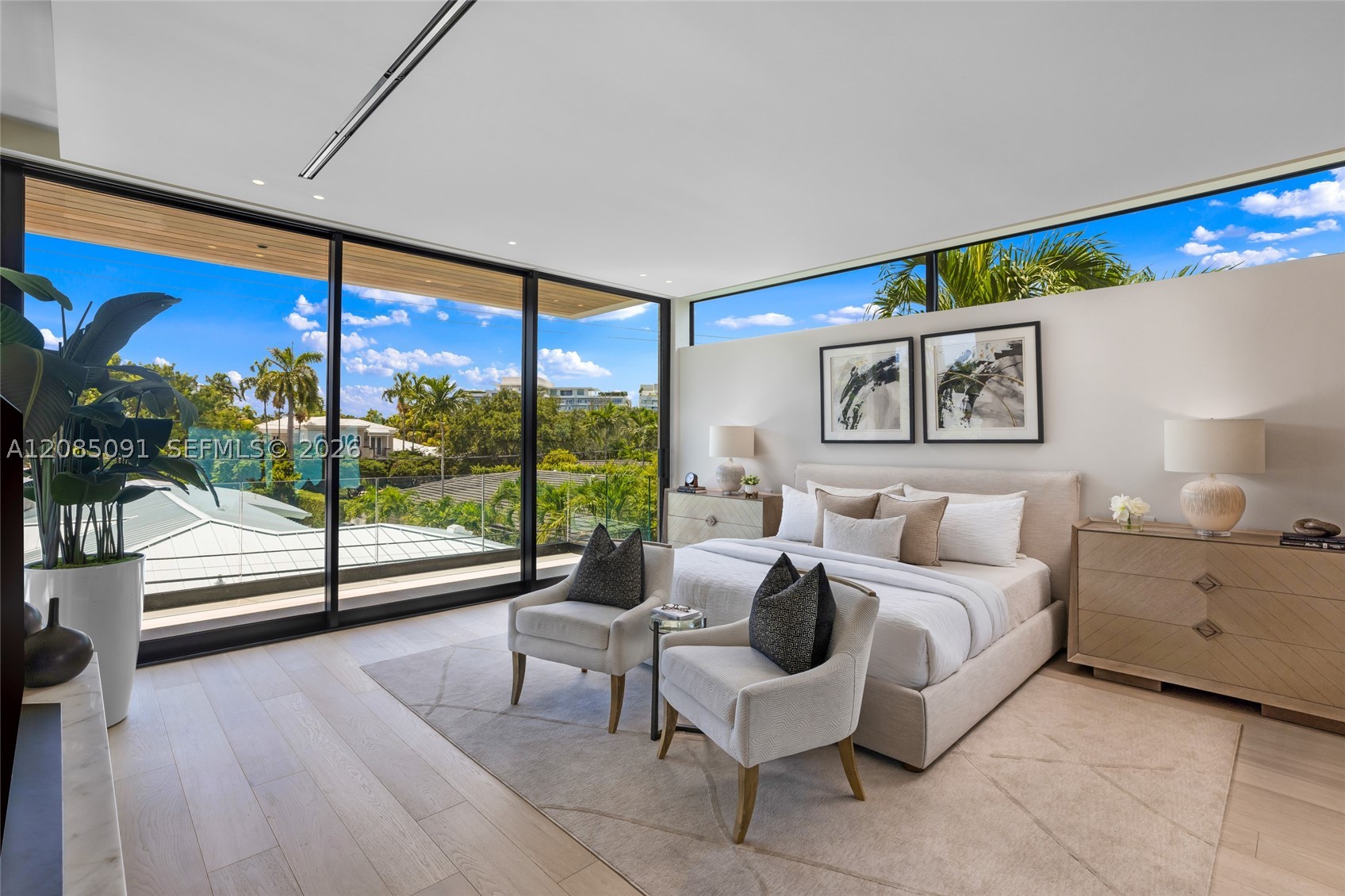 4940 Cherokee Ave Miami Beach, FL 33140