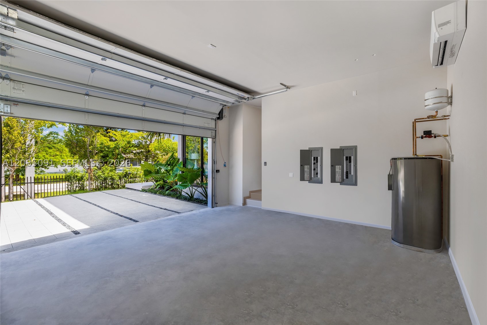 4940 Cherokee Ave Miami Beach, FL 33140