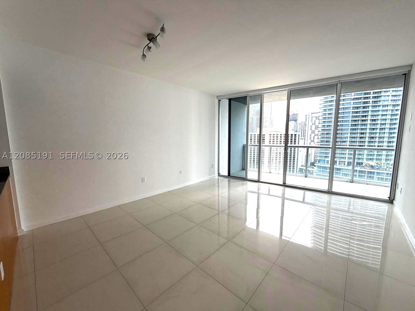 image Icon Brickell9