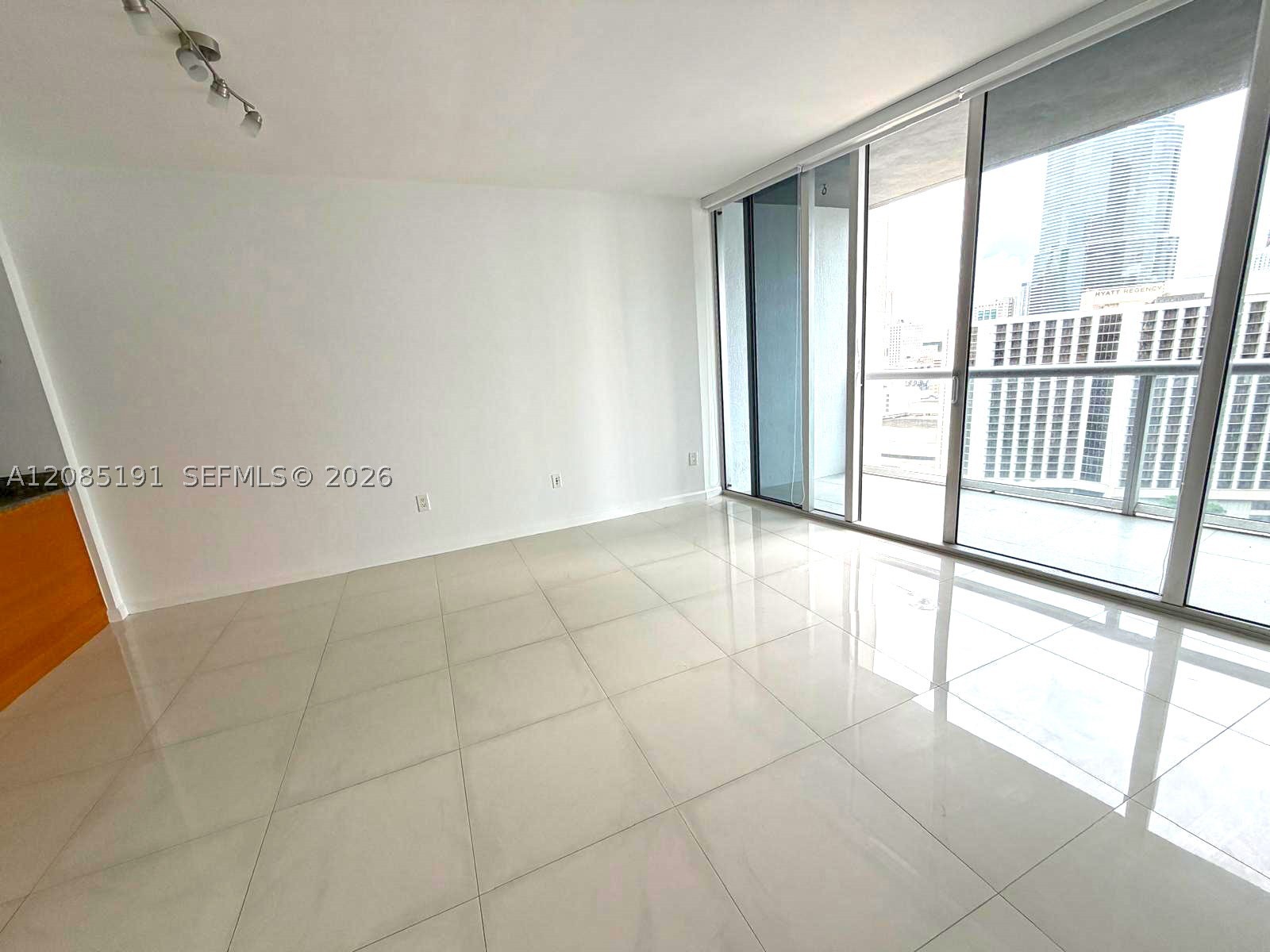 image Icon Brickell5
