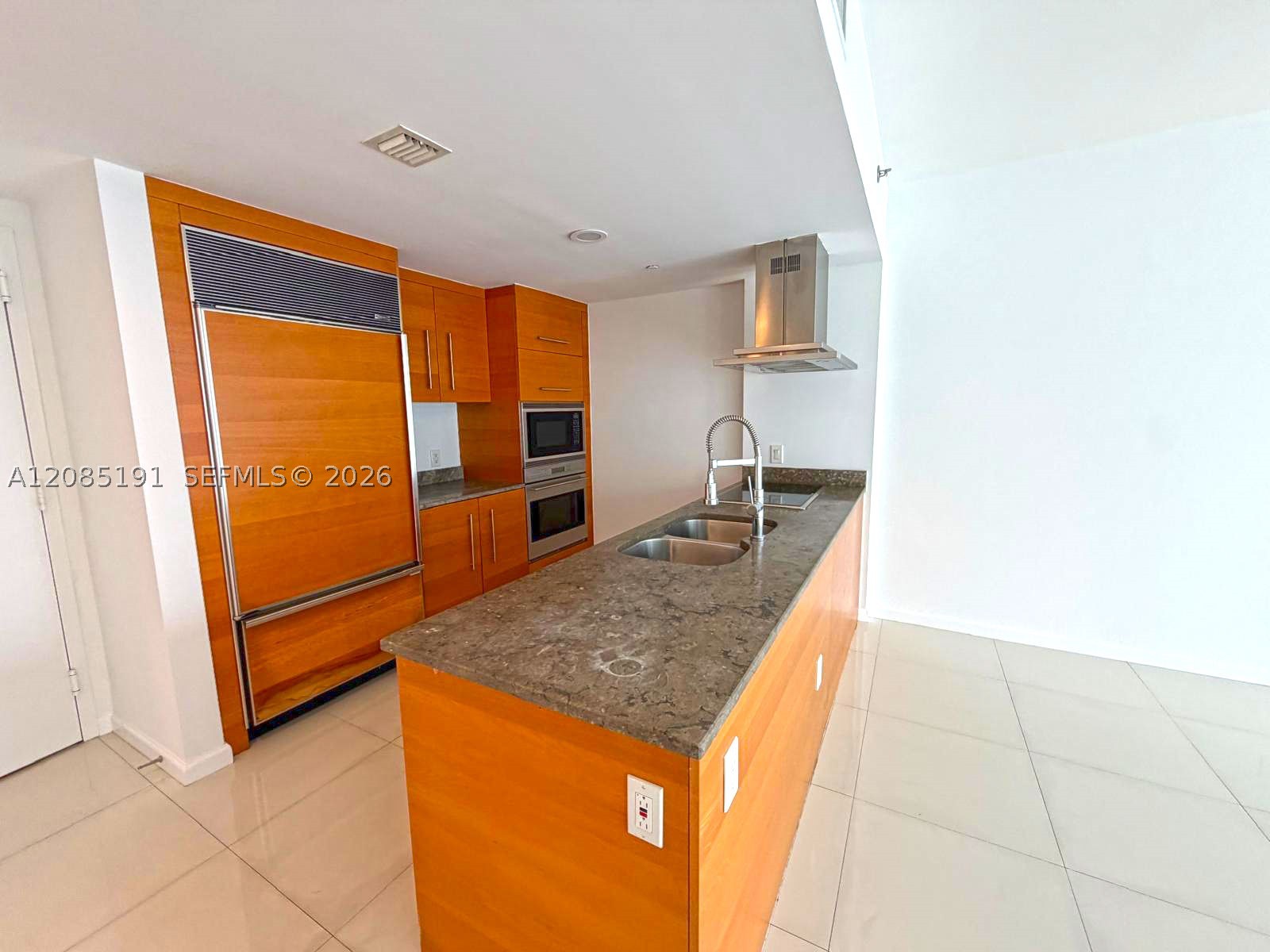 image Icon Brickell6
