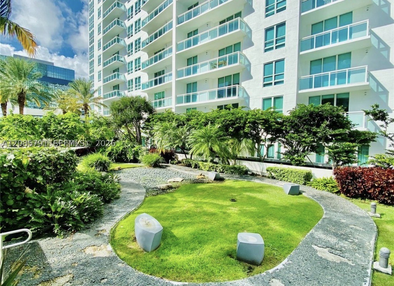 image The Plaza on Brickell East28