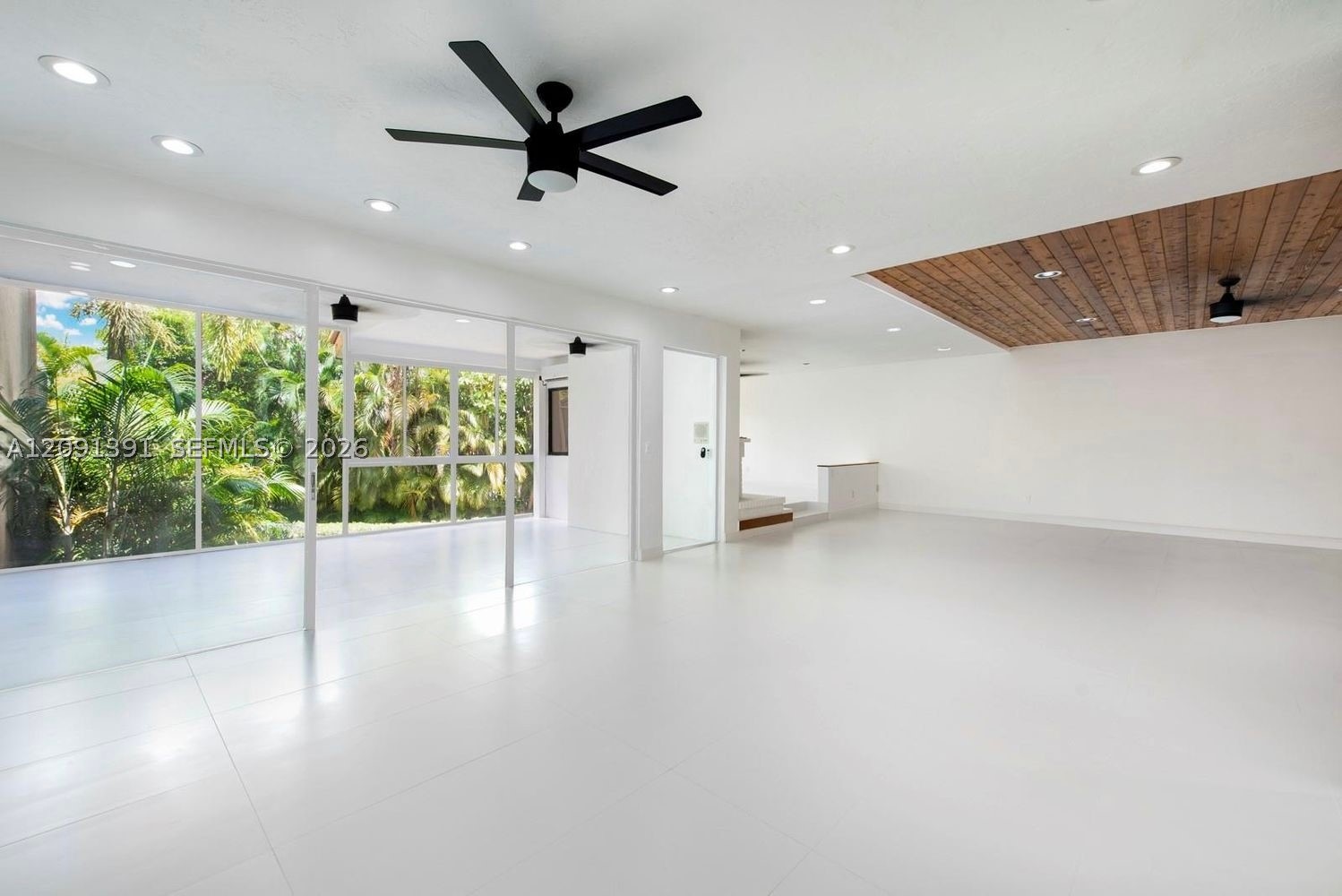 2000 S Bayshore Dr #58 Miami, FL 33133