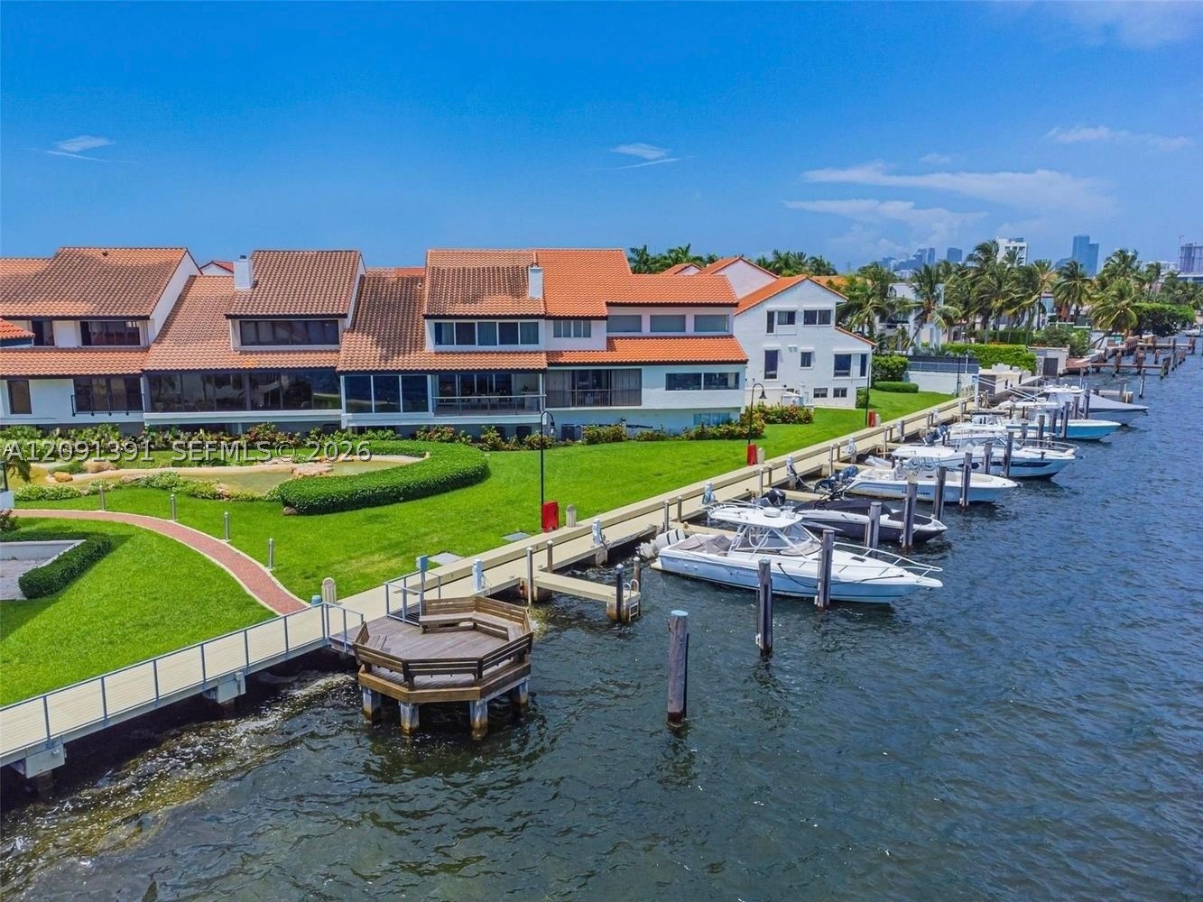 2000 S Bayshore Dr #58 Miami, FL 33133