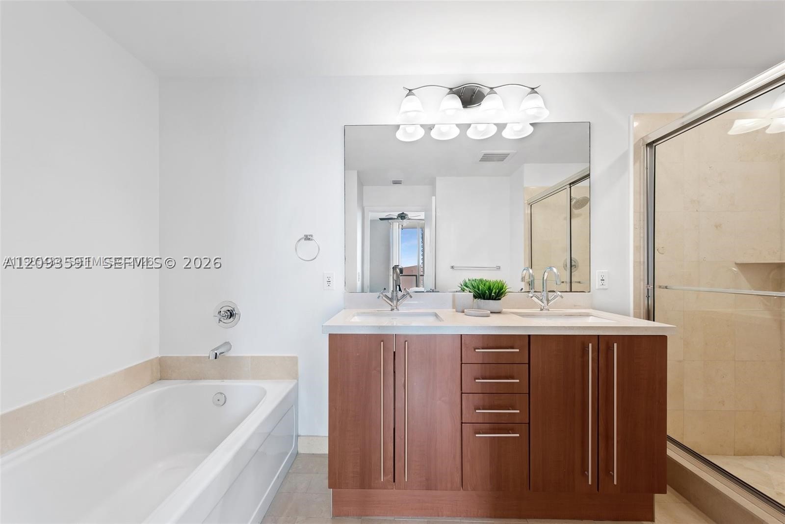 image Axis on Brickell South9