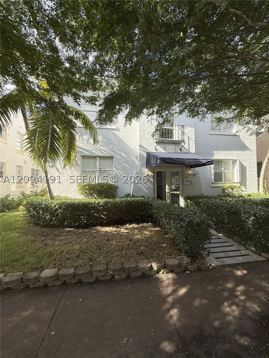 119 Menores Ave #11
