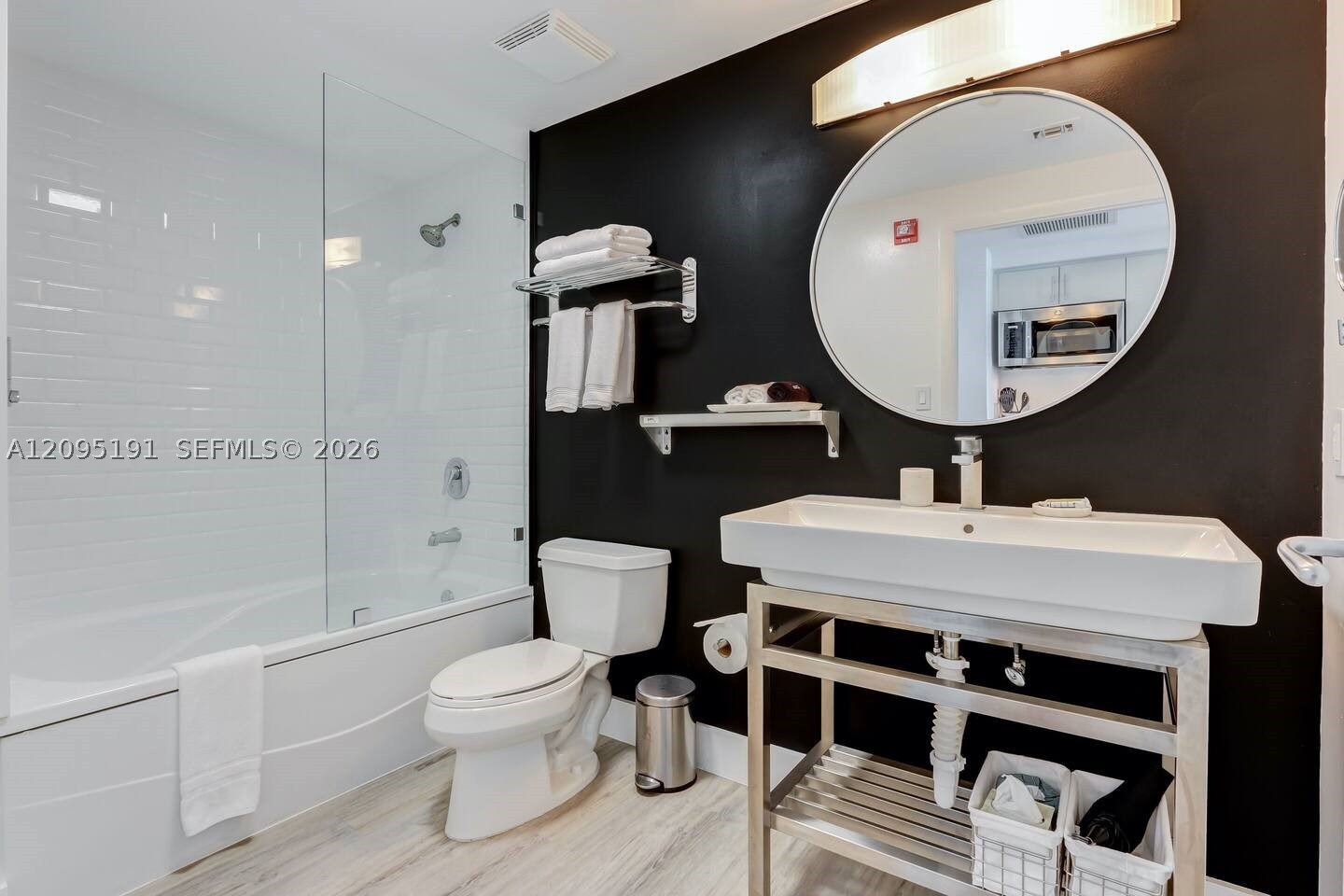 image Mutiny Park Hotel Arya4