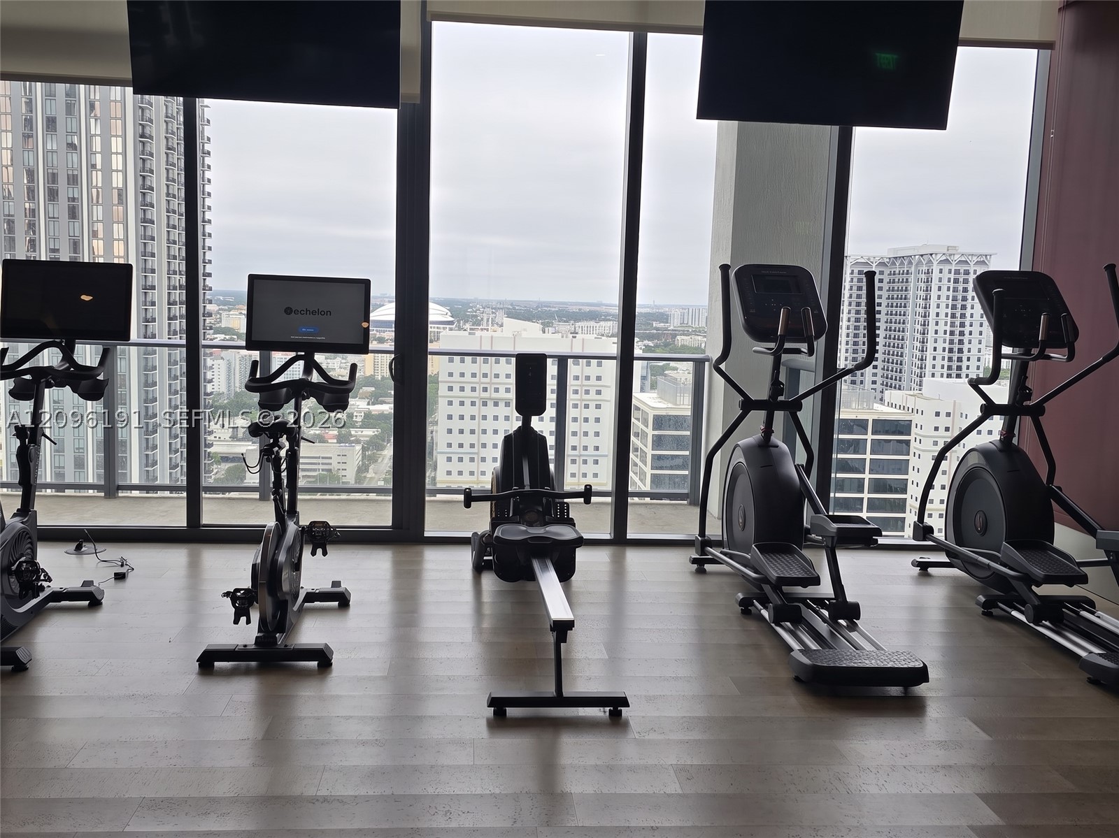 image The Crosby Miami Worldcenter18