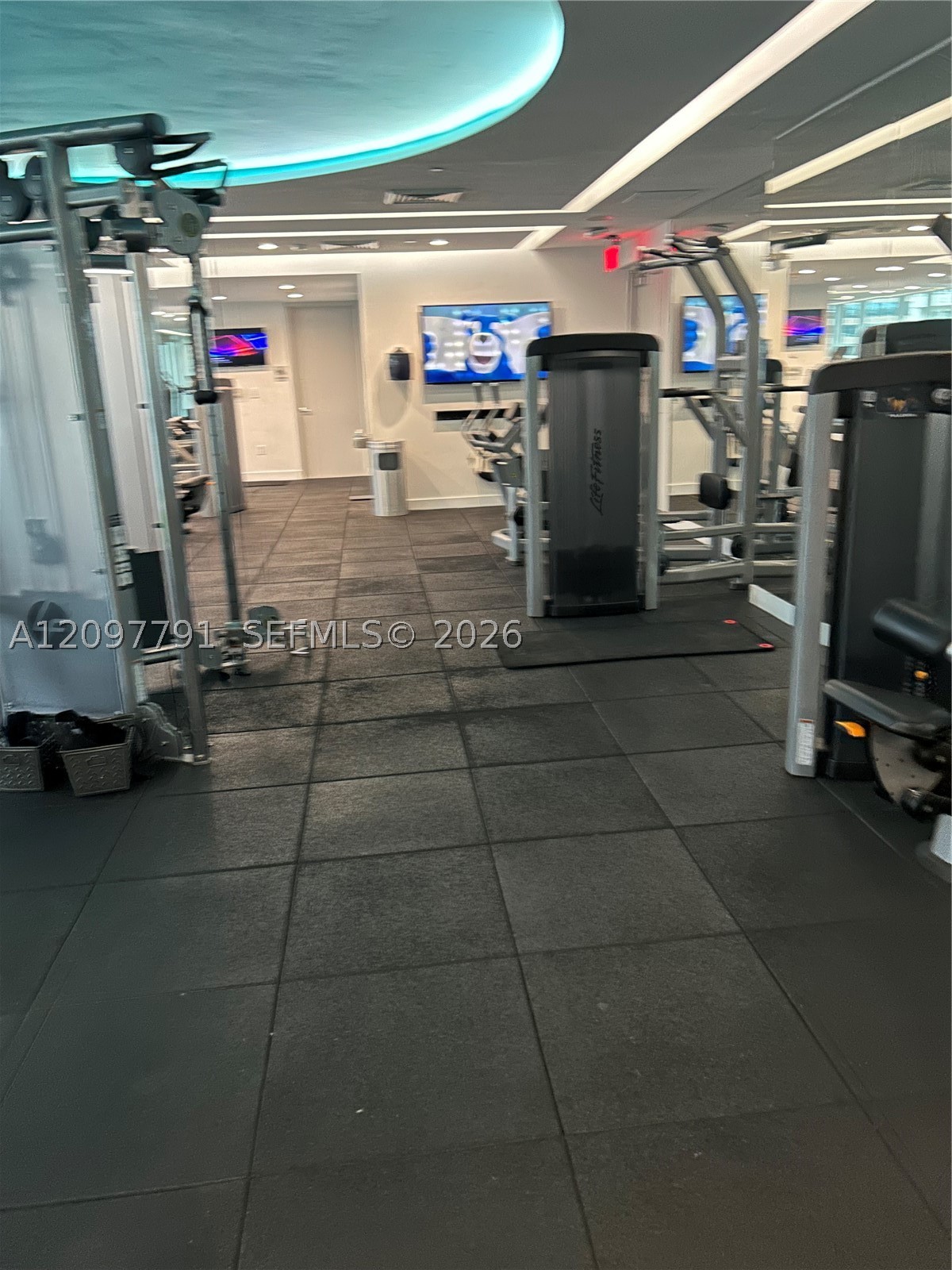 image 500 Brickell East13