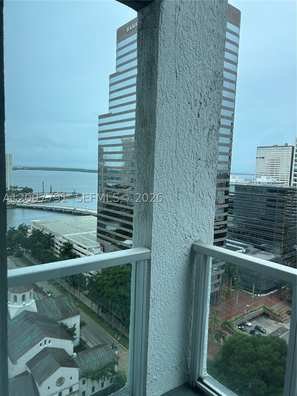 image 500 Brickell East8