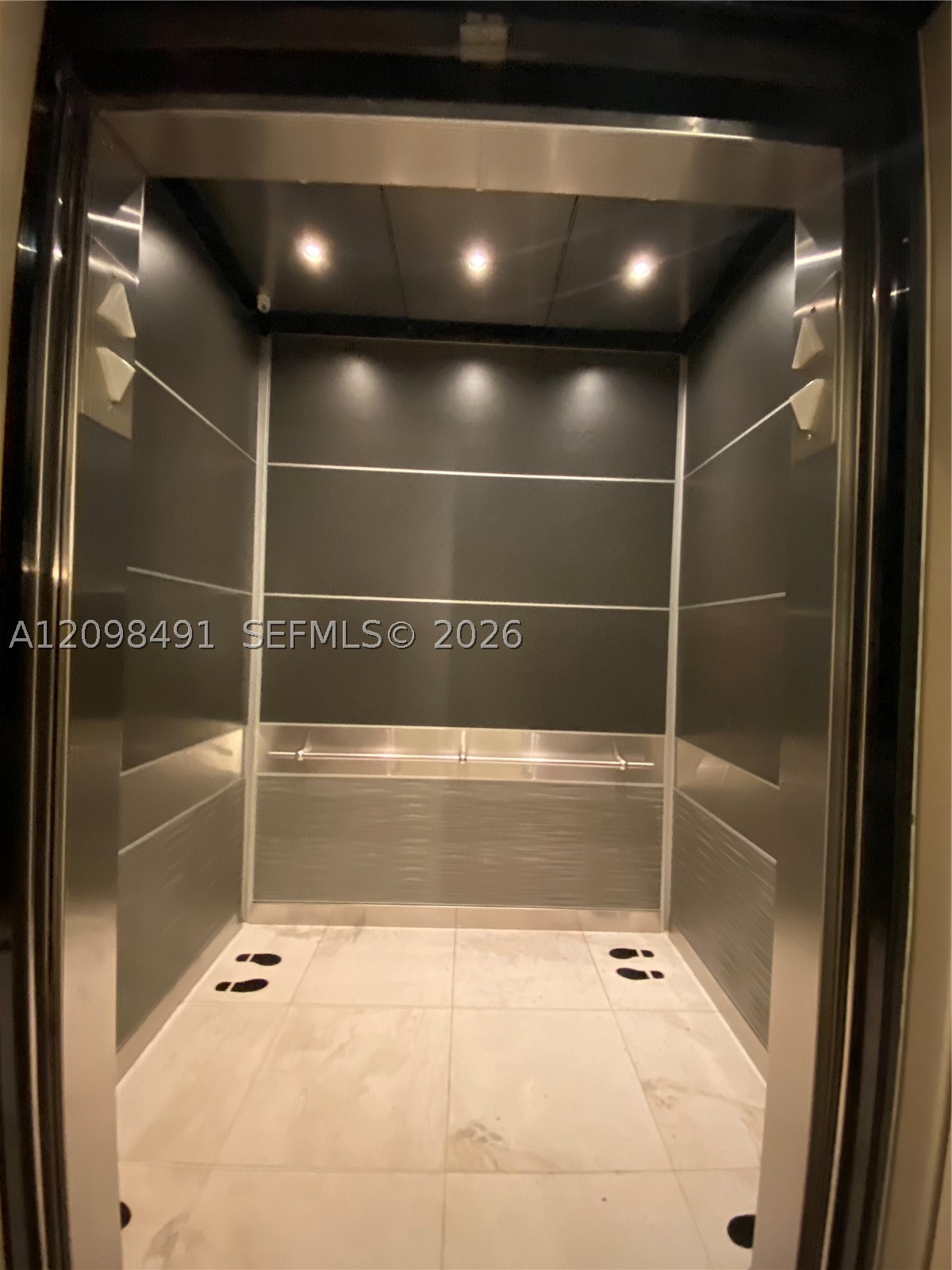 image The Plaza on Brickell West1