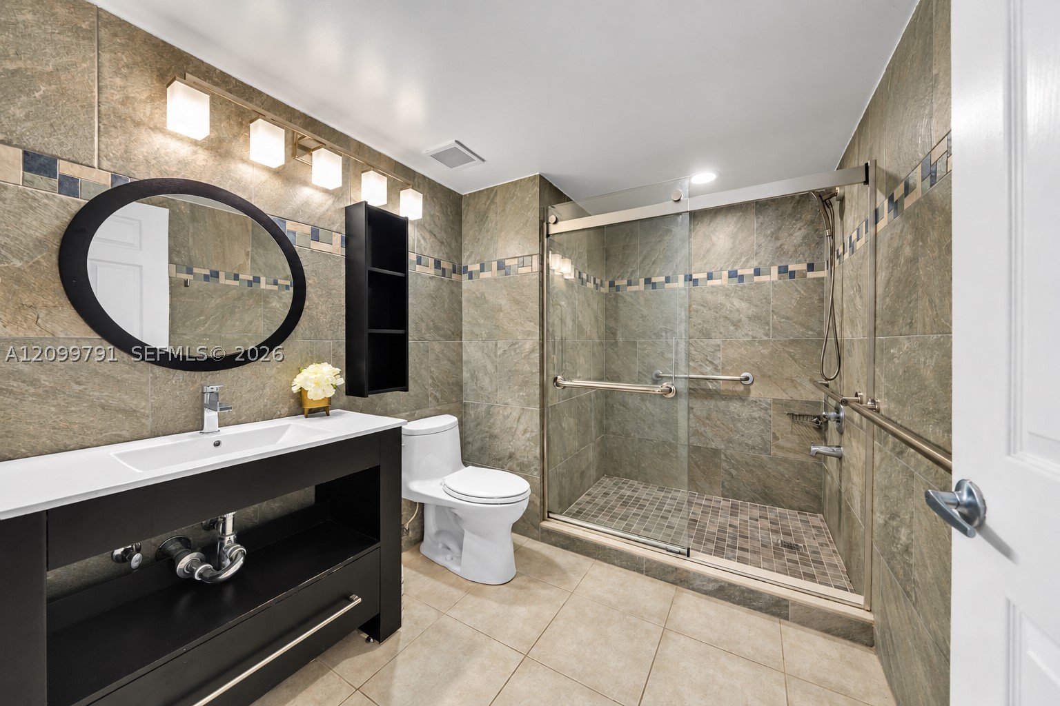 image 2080 Ocean Drive16