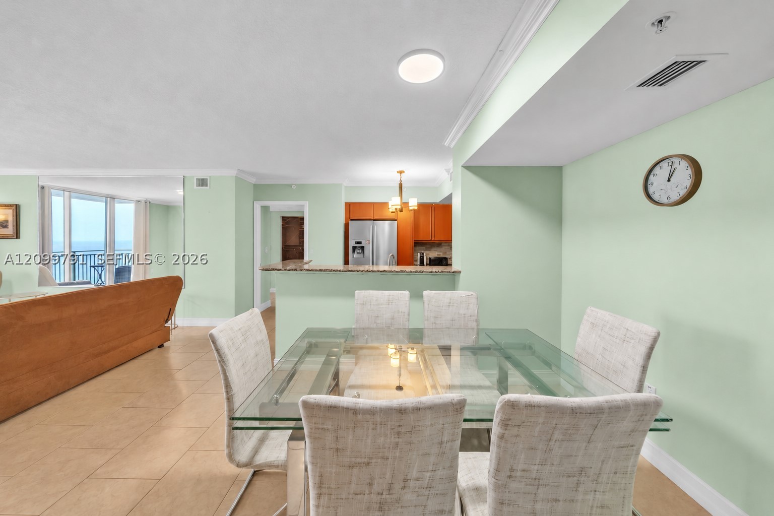 image 2080 Ocean Drive4