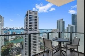 68 SE 6th St #3209