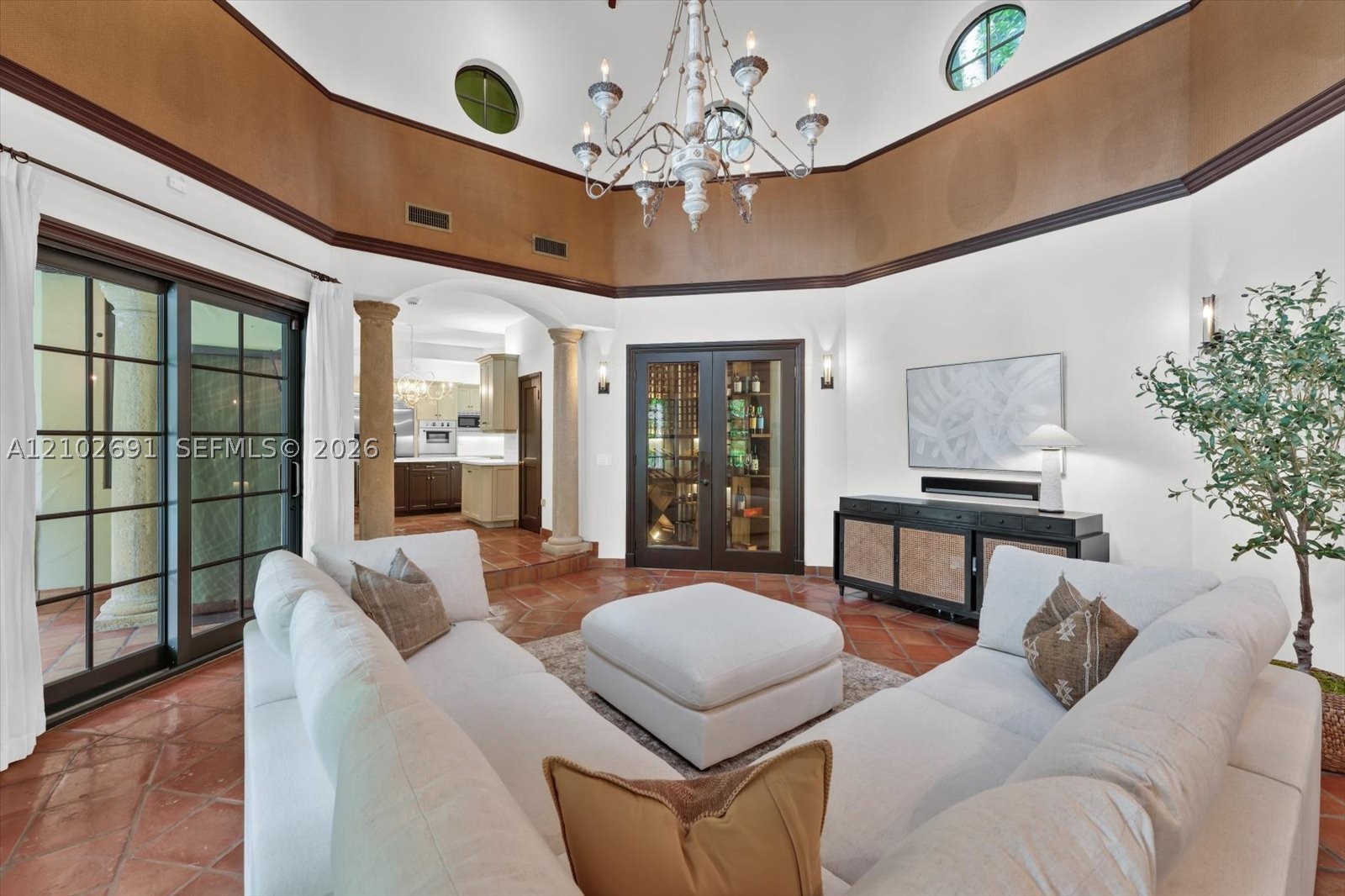 5746 SW 100th St Pinecrest, FL 33156