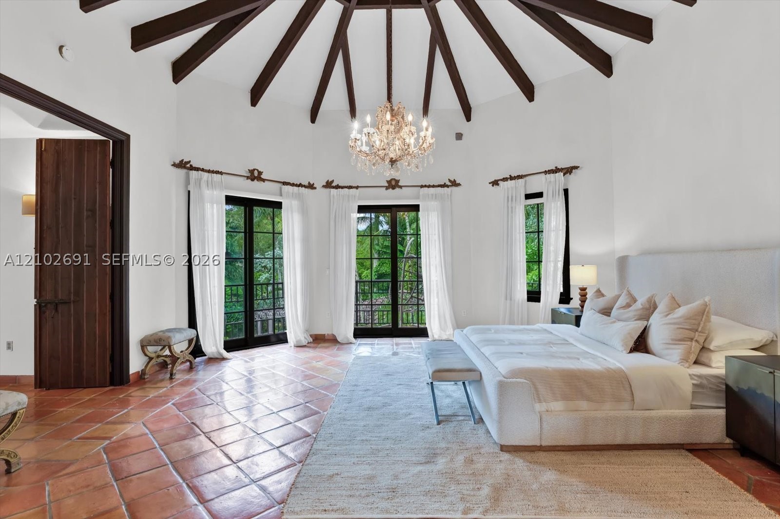 5746 SW 100th St Pinecrest, FL 33156