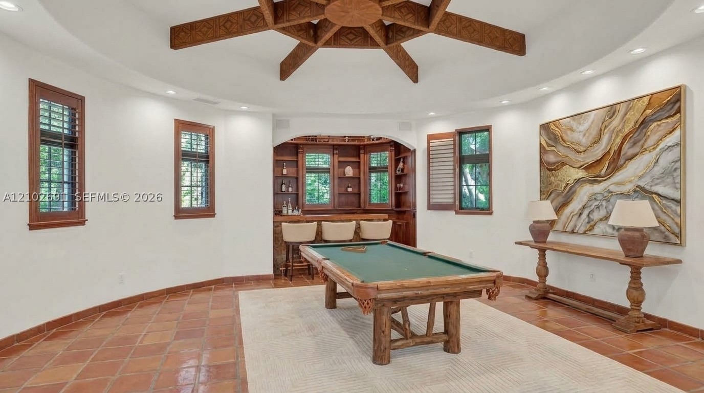 5746 SW 100th St Pinecrest, FL 33156