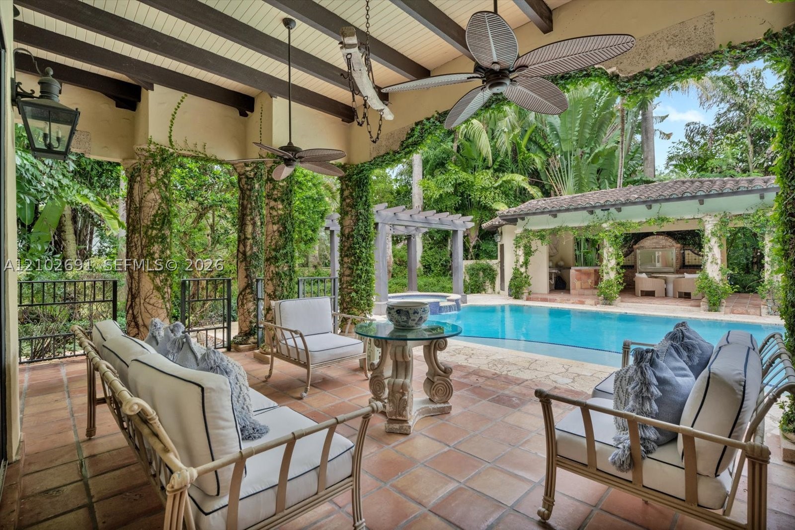 5746 SW 100th St Pinecrest, FL 33156