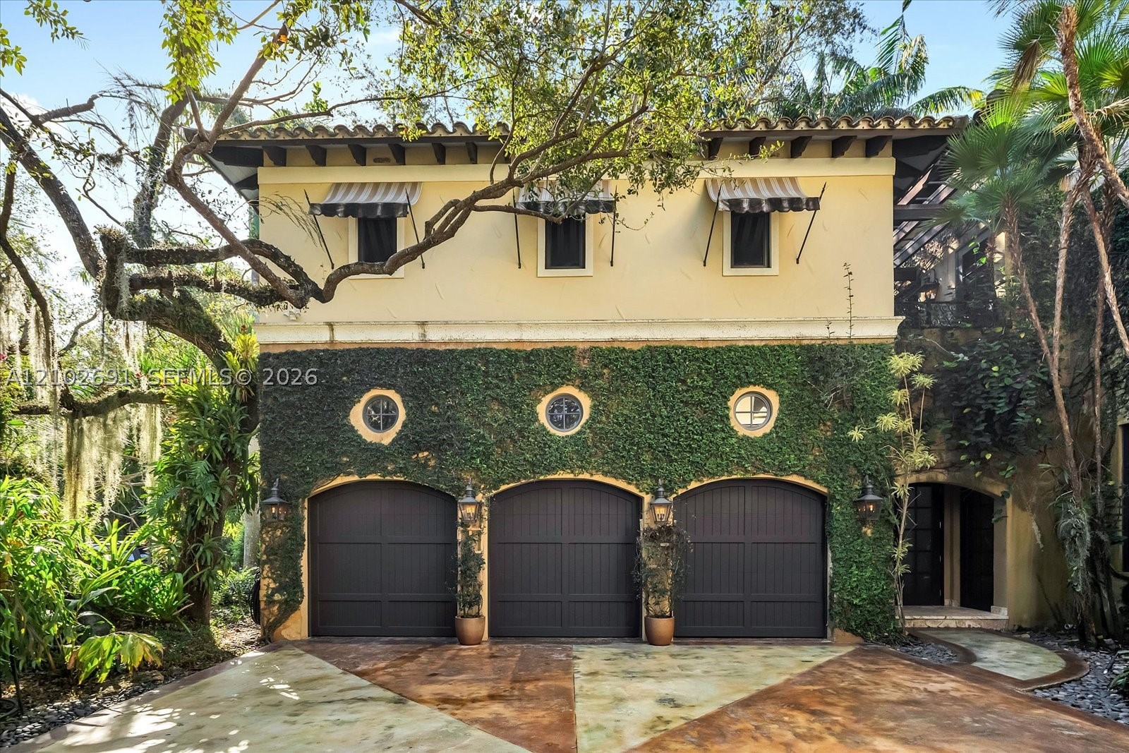 5746 SW 100th St Pinecrest, FL 33156