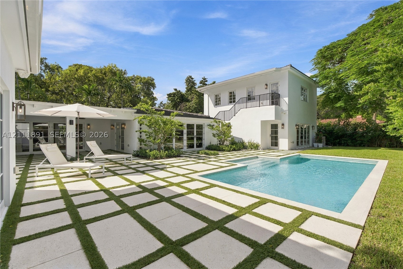 1259 Alhambra Cir Coral Gables, FL 33134