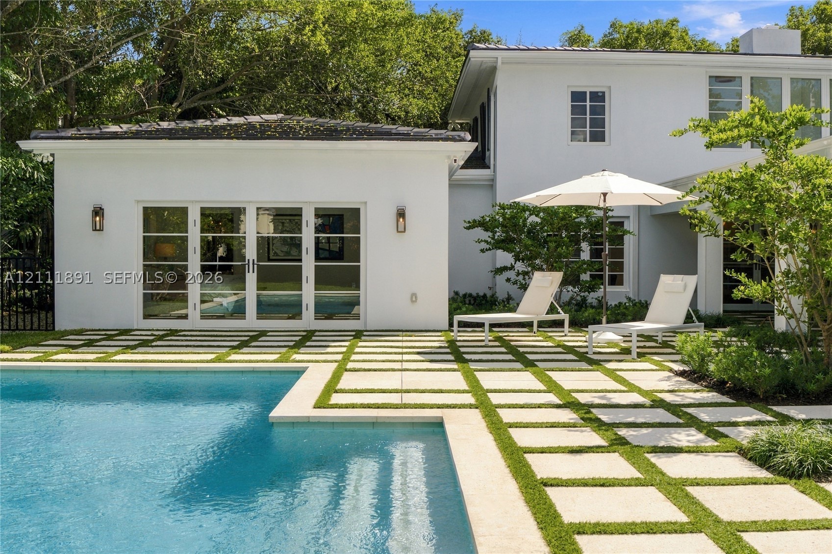 1259 Alhambra Cir Coral Gables, FL 33134