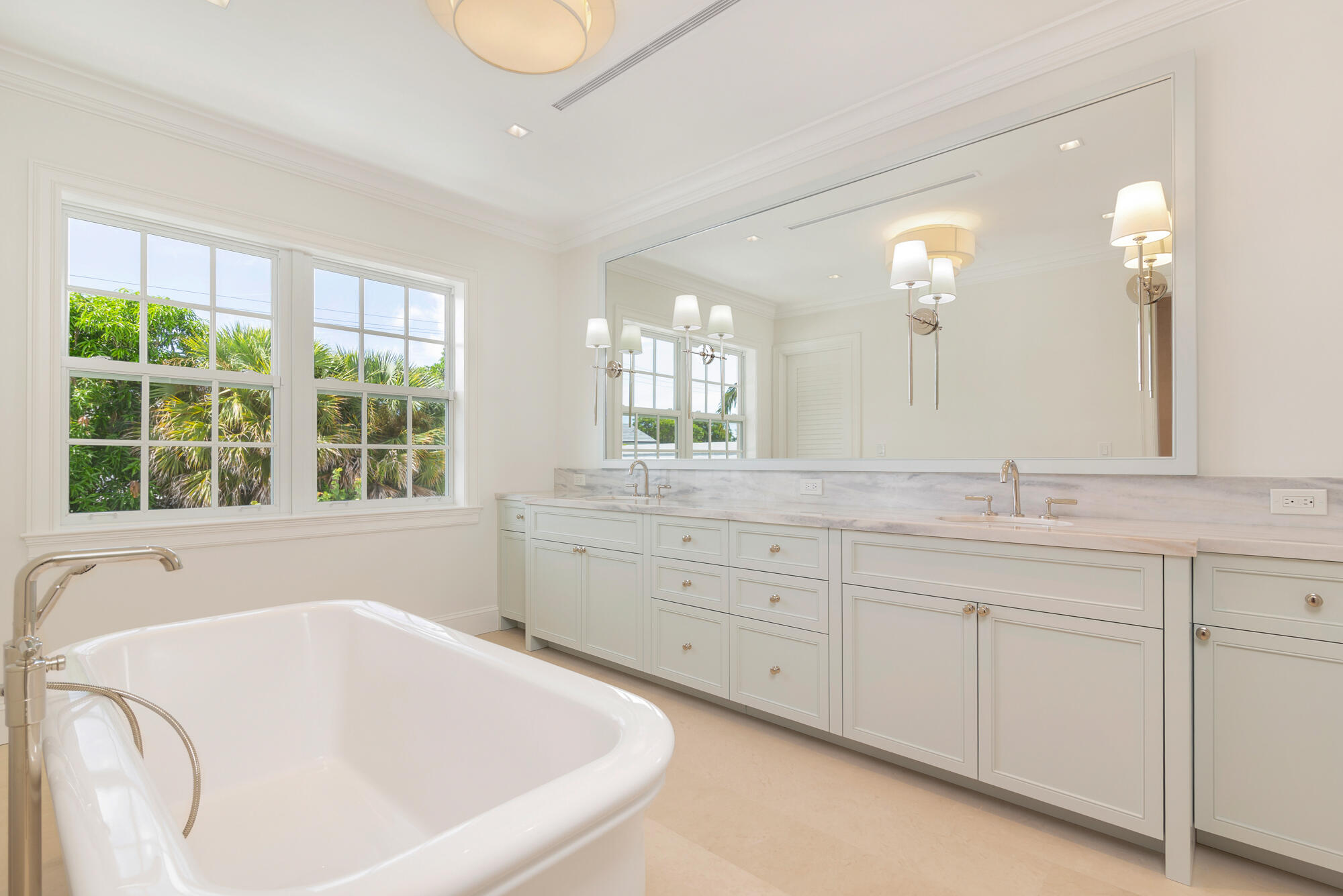 234 Summa St West Palm Beach, FL 33405