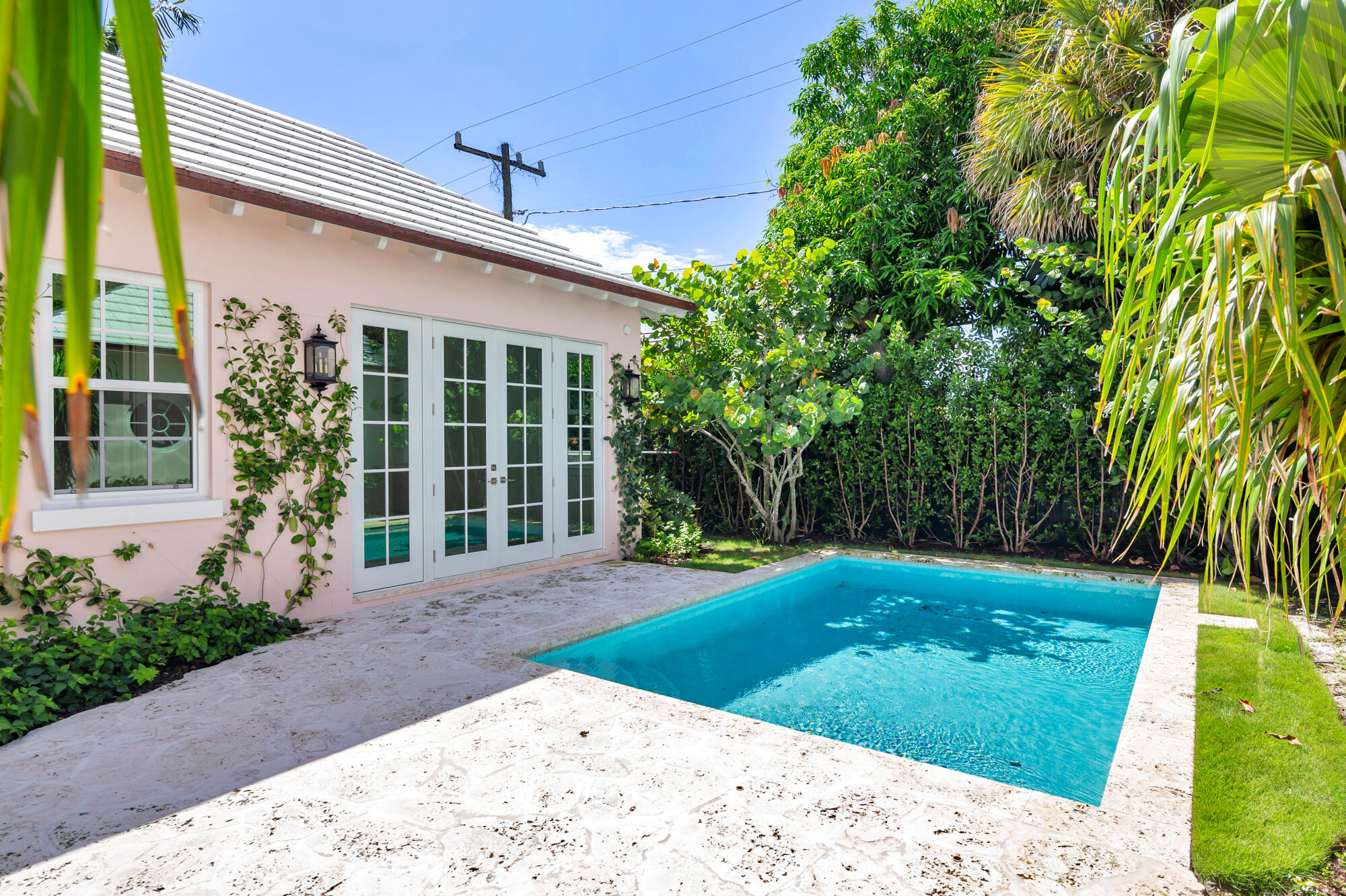 234 Summa St West Palm Beach, FL 33405