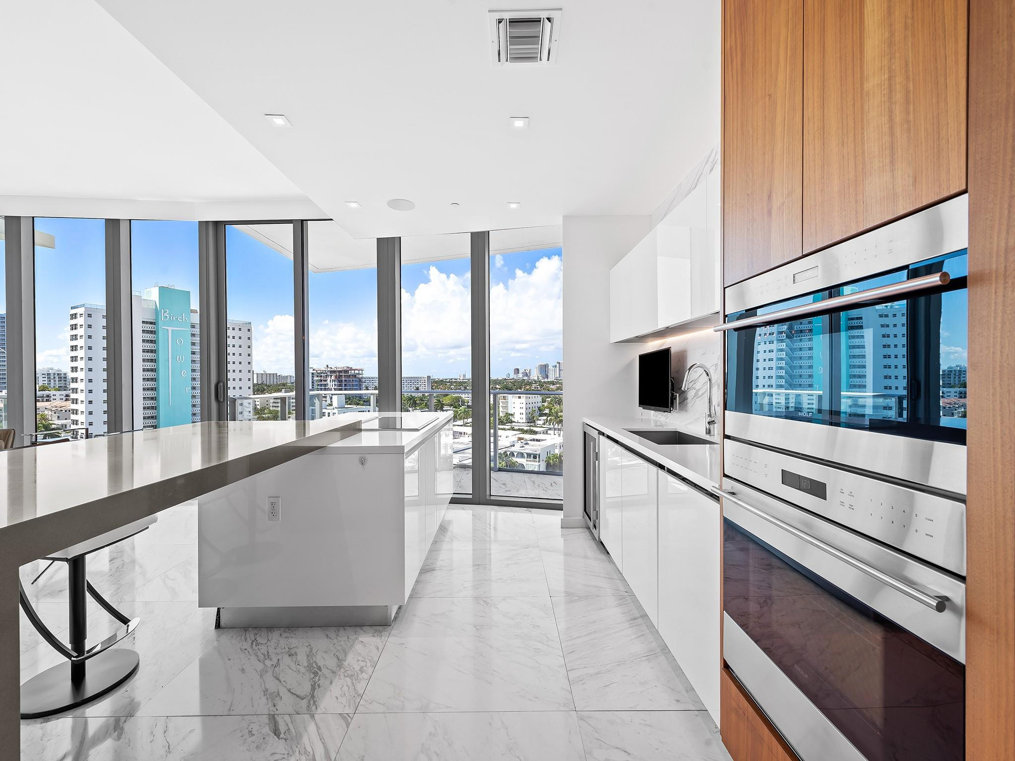 701 N Fort Lauderdale Bch #805 Fort Lauderdale, FL 33304