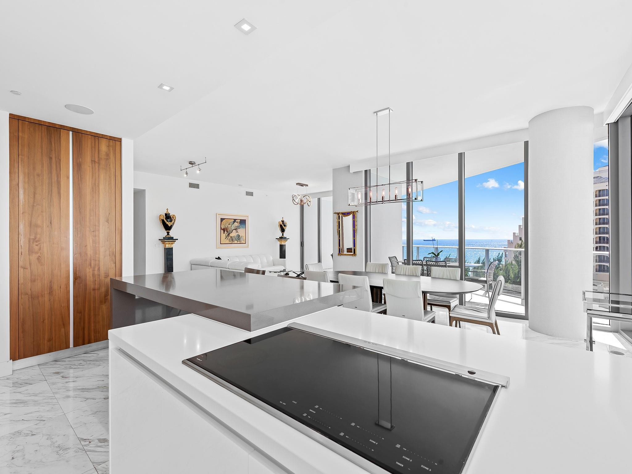 701 N Fort Lauderdale Bch #805 Fort Lauderdale, FL 33304