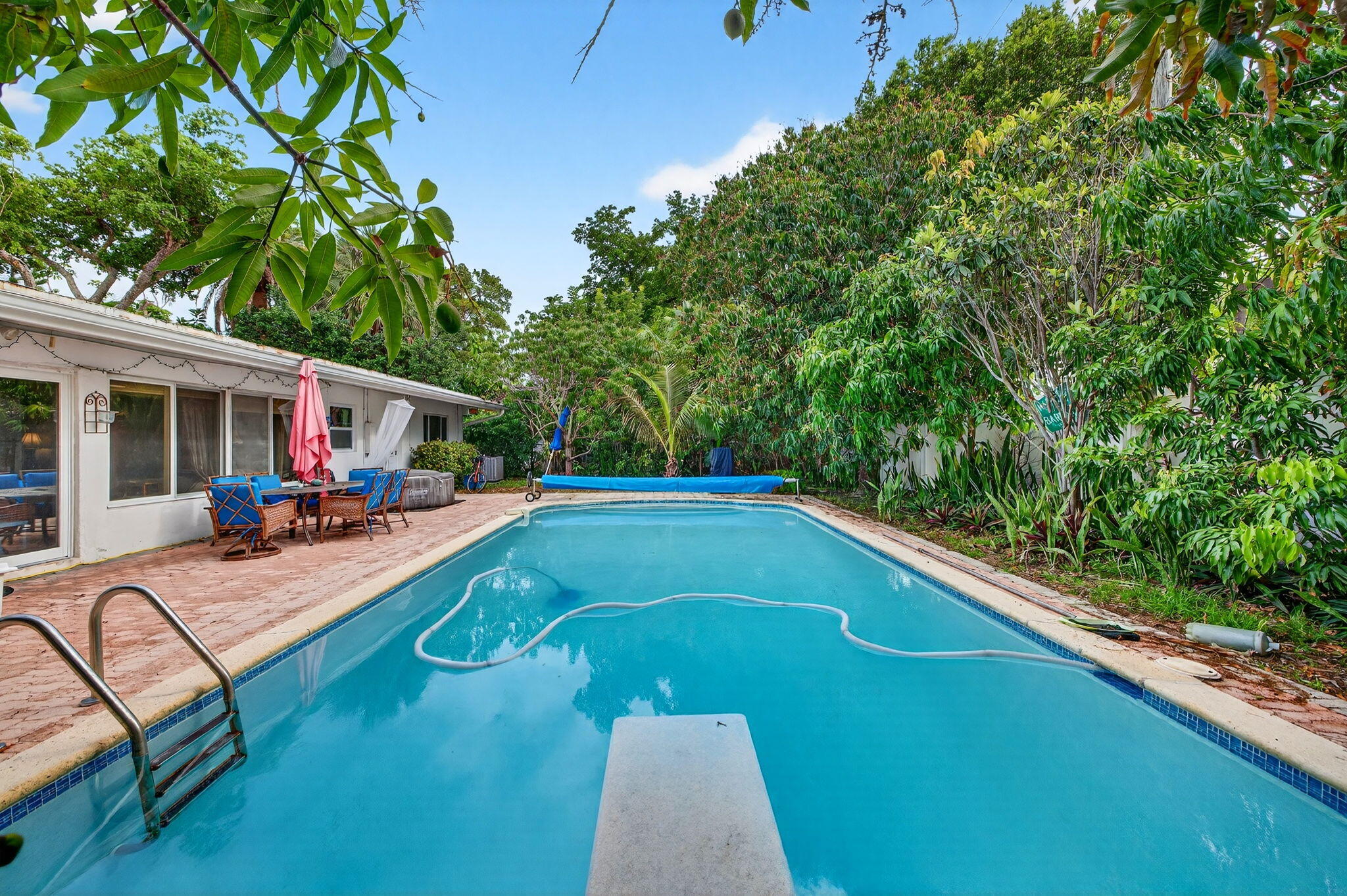 1935 SE 25th Fort Lauderdale, FL 33316