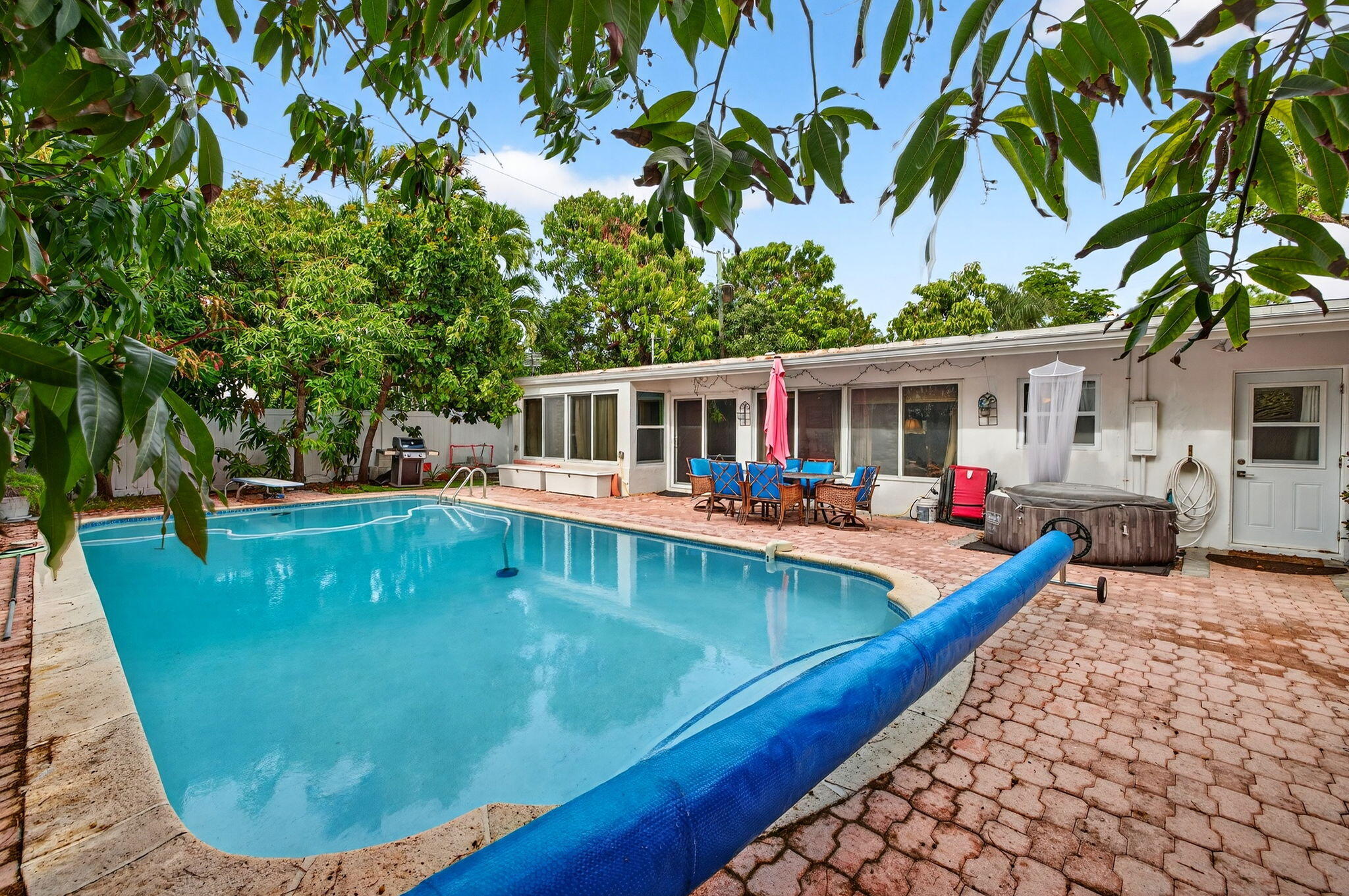 1935 SE 25th Fort Lauderdale, FL 33316