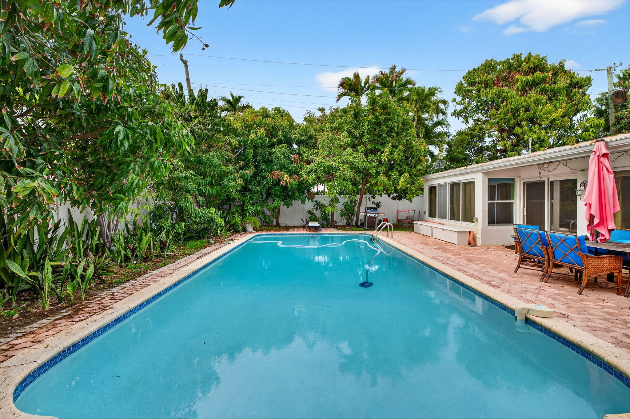 1935 SE 25th Fort Lauderdale, FL 33316