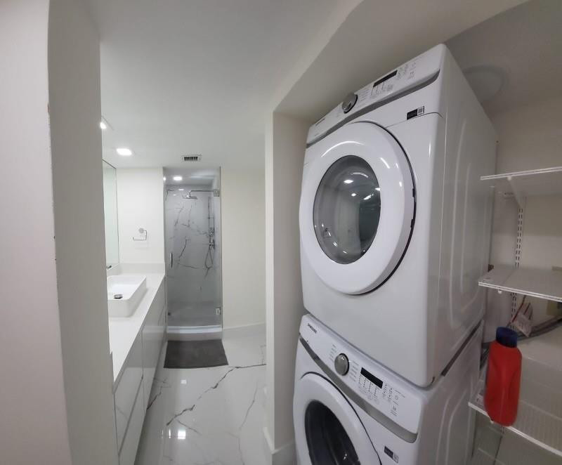 16425 Collins #2514 Sunny Isles Beach, FL 33160